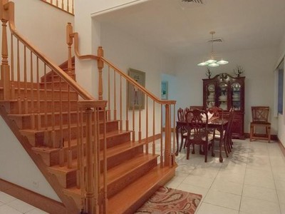 House · For sale · 5 bedrooms