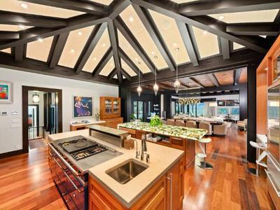 House · For sale · 10 bedrooms