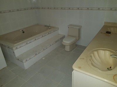 House · For sale · 6 bedrooms