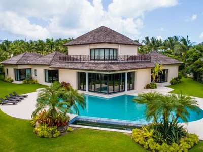 House · For rent & sale · 6 bedrooms