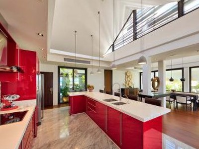 House · For sale · 5 bedrooms